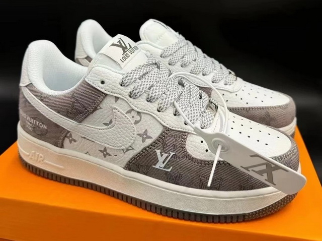 Women Air Force 1 023